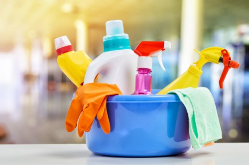 Thorough move out cleaning service for Balham homes with parking and access planning